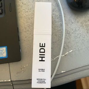 Hide Foundation in Vanilla